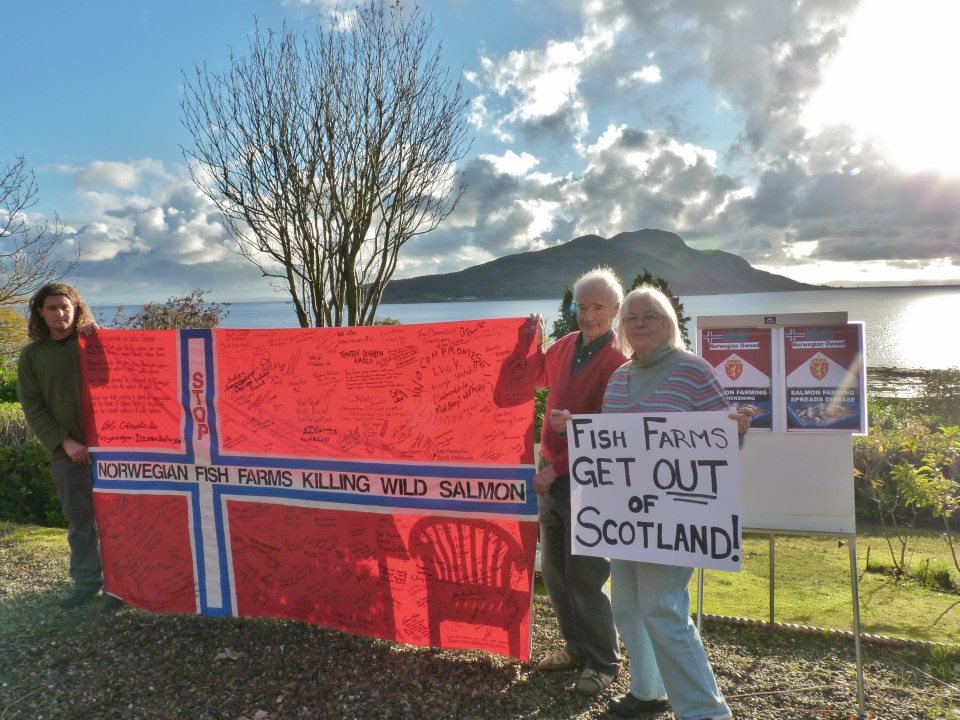 Arran #17 flag with Sally John & Don Arran #17 flag with Sally John & Don