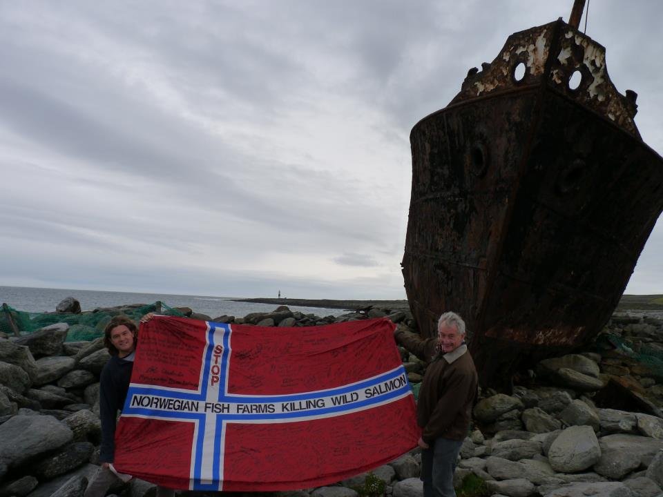 Photo #8 Don and Rod with shipwreck Photo #8 Don and Rod with shipwreck