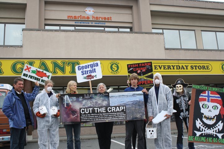 Cut the Crap MH protest Cut the Crap MH protest