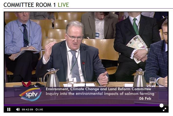 SP TV 6 Feb 2018 david Sandison whopper hands high SP TV 6 Feb 2018 david Sandison whopper hands high